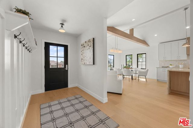 7907 Vicksburg Avenue, Los Angeles, CA 90045