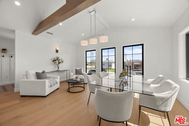 7907 Vicksburg Avenue, Los Angeles, CA 90045