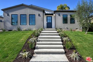 7907 Vicksburg Avenue, Los Angeles, CA 90045