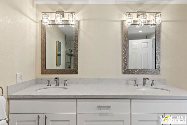 34 Camino Arroyo Place, Palm Desert, CA 92260