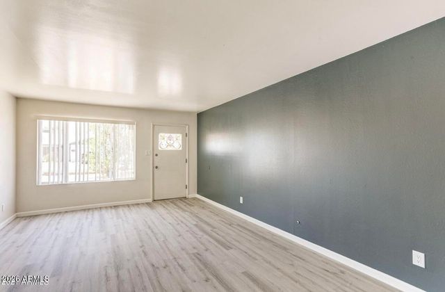 40 E FAIRMONT Drive, Tempe, AZ 85282