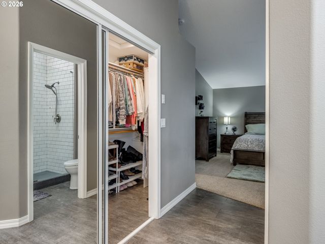 19585 GLENVIEW Ct, Oregon City, OR 97045