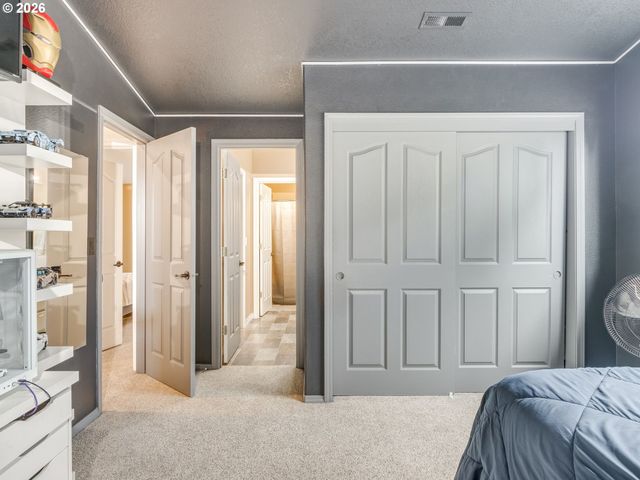 19585 GLENVIEW Ct, Oregon City, OR 97045