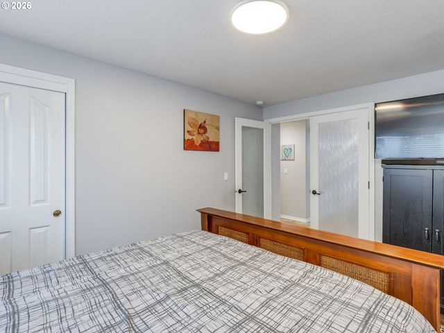 19585 GLENVIEW Ct, Oregon City, OR 97045