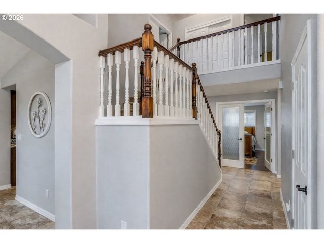 19585 GLENVIEW Ct, Oregon City, OR 97045