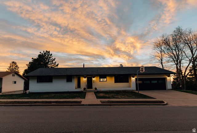 610 S 800 E, Centerville, UT 84014