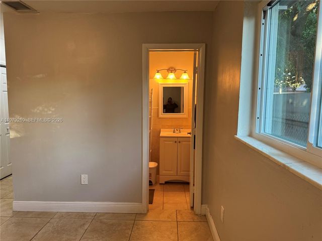 4734 SW 4th St, Miami, FL 33134