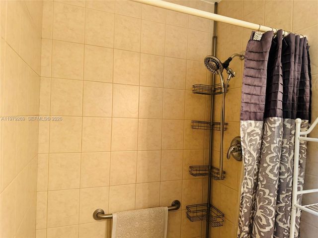 4734 SW 4th St, Miami, FL 33134