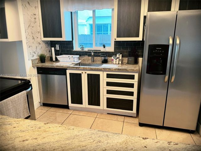 4734 SW 4th St, Miami, FL 33134