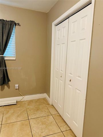 4734 SW 4th St, Miami, FL 33134