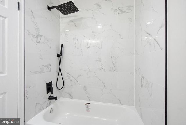 6702 KEYSTONE MANOR DR, District Heights, MD 20747