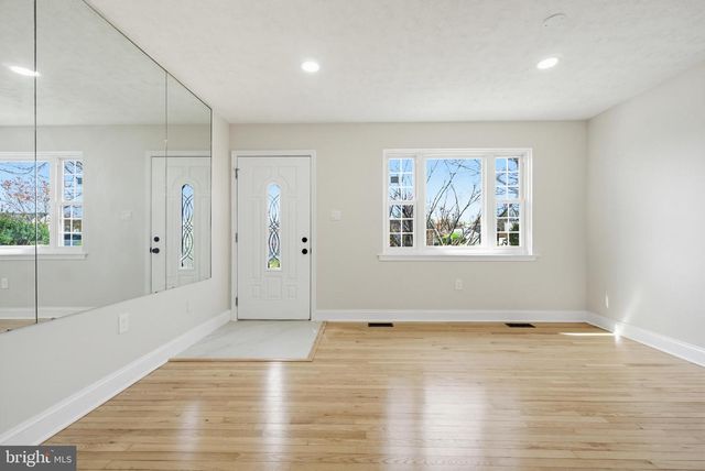 6702 KEYSTONE MANOR DR, District Heights, MD 20747