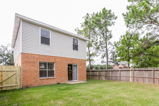 7744 Ellis Drive, Houston, TX 77489