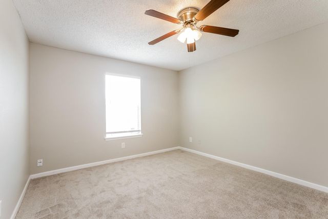 7744 Ellis Drive, Houston, TX 77489