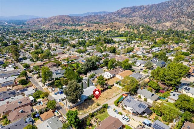 7701 W Forsythe Street, Tujunga, CA 91042