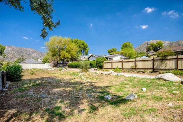 7701 W Forsythe Street, Tujunga, CA 91042