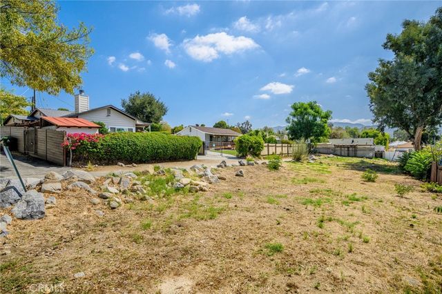 7701 W Forsythe Street, Tujunga, CA 91042