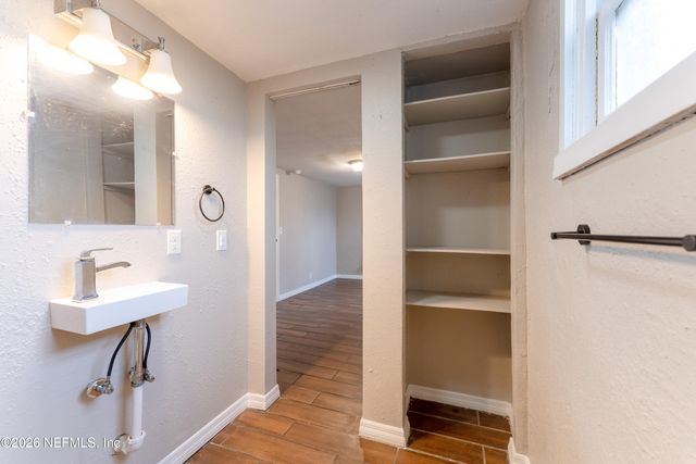 5055 SAN JUAN Avenue, Jacksonville, FL 32210