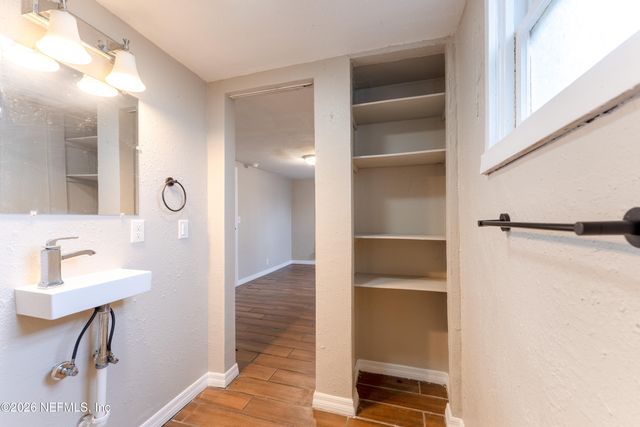 5055 SAN JUAN Avenue, Jacksonville, FL 32210