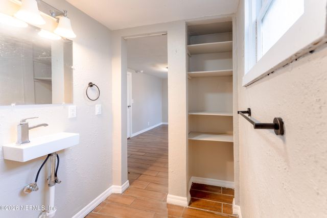 5055 SAN JUAN Avenue, Jacksonville, FL 32210