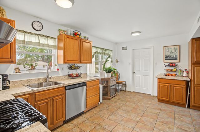 1926 Shore Boulevard, Toms River, NJ 08753