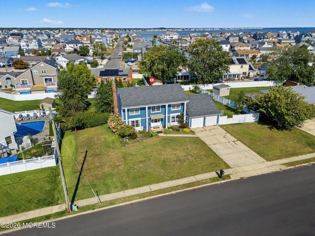1926 Shore Boulevard, Toms River, NJ 08753