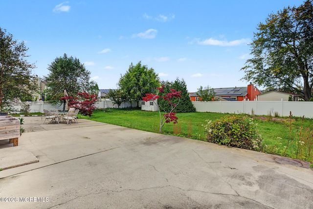 1926 Shore Boulevard, Toms River, NJ 08753