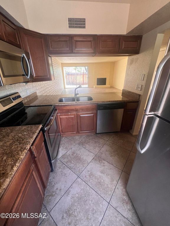 1307 S Copias Way, Tucson, AZ 85713