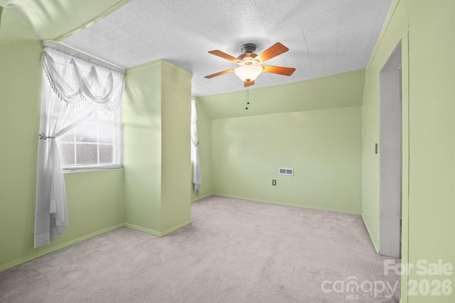 1244 21st Street NE, Hickory, NC 28601