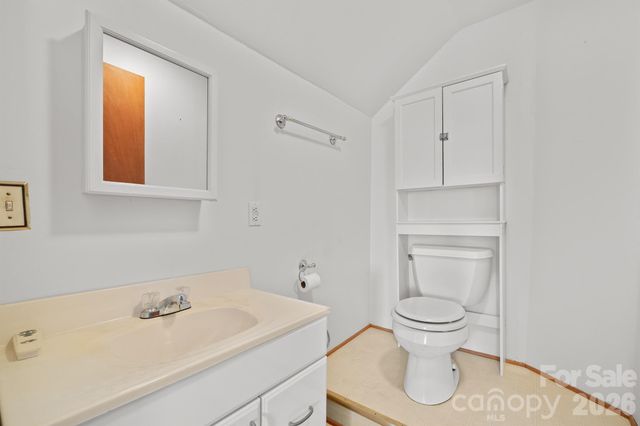 1244 21st Street NE, Hickory, NC 28601