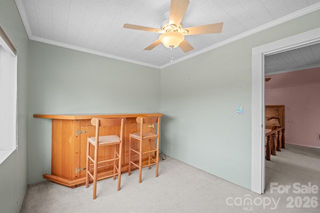 1244 21st Street NE, Hickory, NC 28601