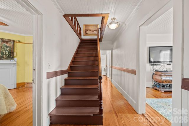 1244 21st Street NE, Hickory, NC 28601