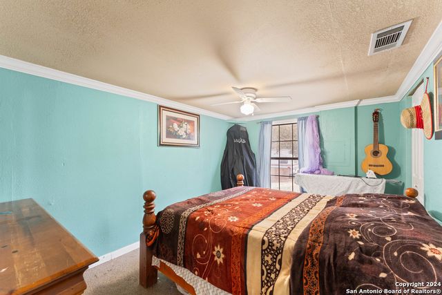 22620 LITTLE WALNUT DR, San Antonio, TX 78264