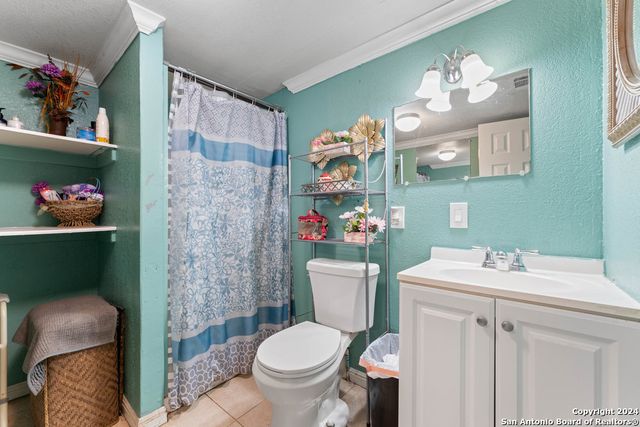 22620 LITTLE WALNUT DR, San Antonio, TX 78264