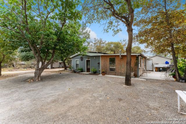 22620 LITTLE WALNUT DR, San Antonio, TX 78264