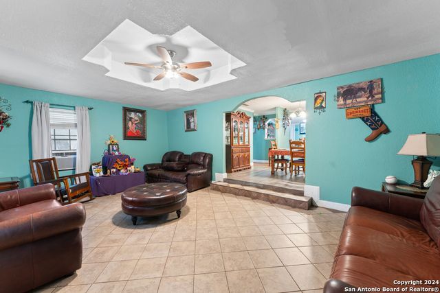 22620 LITTLE WALNUT DR, San Antonio, TX 78264