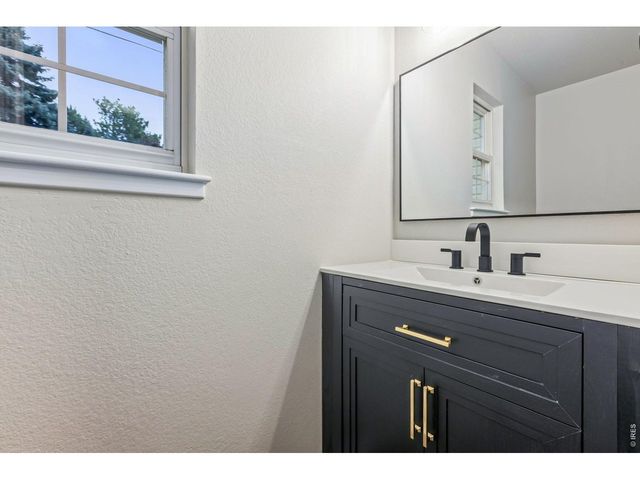 2031 24th St Rd, Greeley, CO 80631