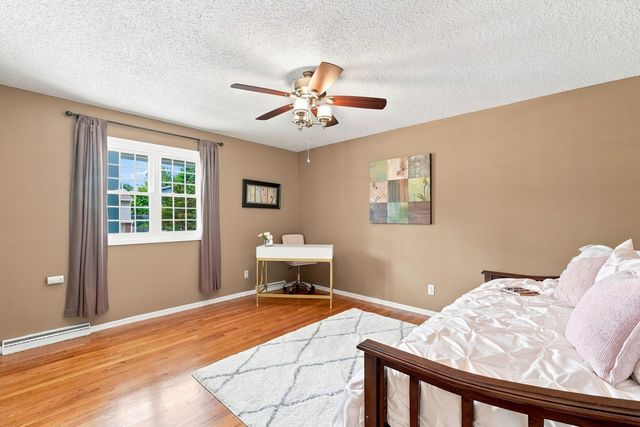 2305 E 32nd Street, Davenport, IA 52807