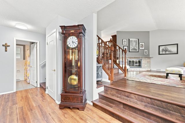 2305 E 32nd Street, Davenport, IA 52807