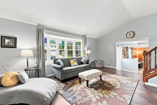 2305 E 32nd Street, Davenport, IA 52807