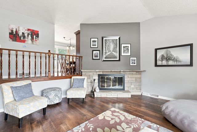 2305 E 32nd Street, Davenport, IA 52807