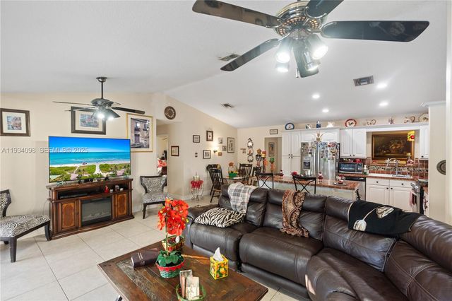 15450 SW 157th Ter, Miami, FL 33187