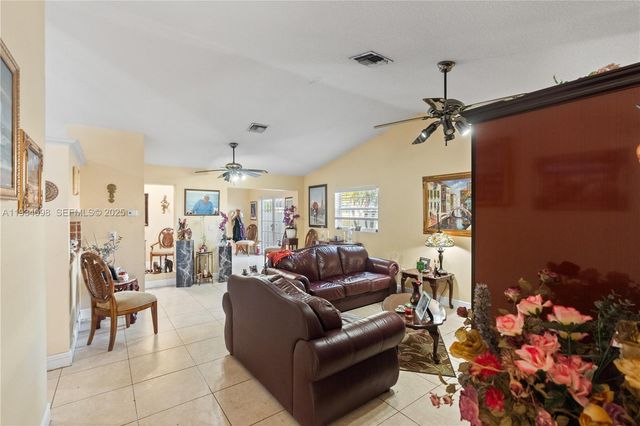 15450 SW 157th Ter, Miami, FL 33187