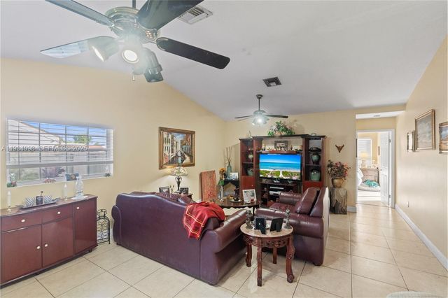 15450 SW 157th Ter, Miami, FL 33187