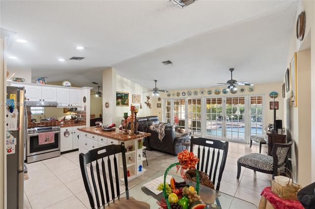 15450 SW 157th Ter, Miami, FL 33187