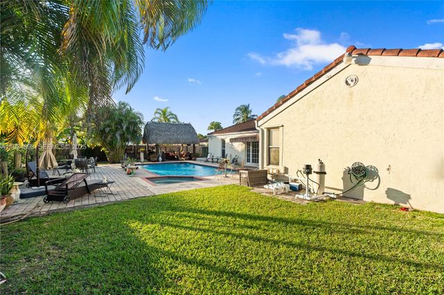 15450 SW 157th Ter, Miami, FL 33187