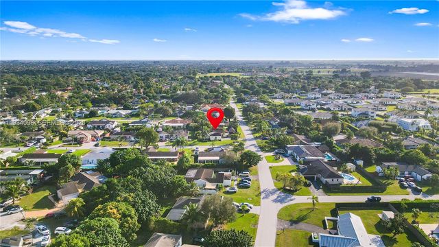 15450 SW 157th Ter, Miami, FL 33187