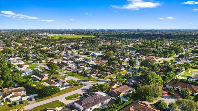 15450 SW 157th Ter, Miami, FL 33187