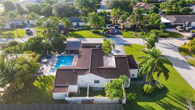 15450 SW 157th Ter, Miami, FL 33187