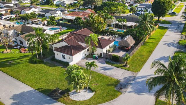 15450 SW 157th Ter, Miami, FL 33187